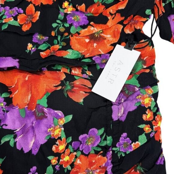 NWT ASTR Off Shoulder Ruched Mini Dress in Black Red Floral Size Medium - Picture 9 of 9